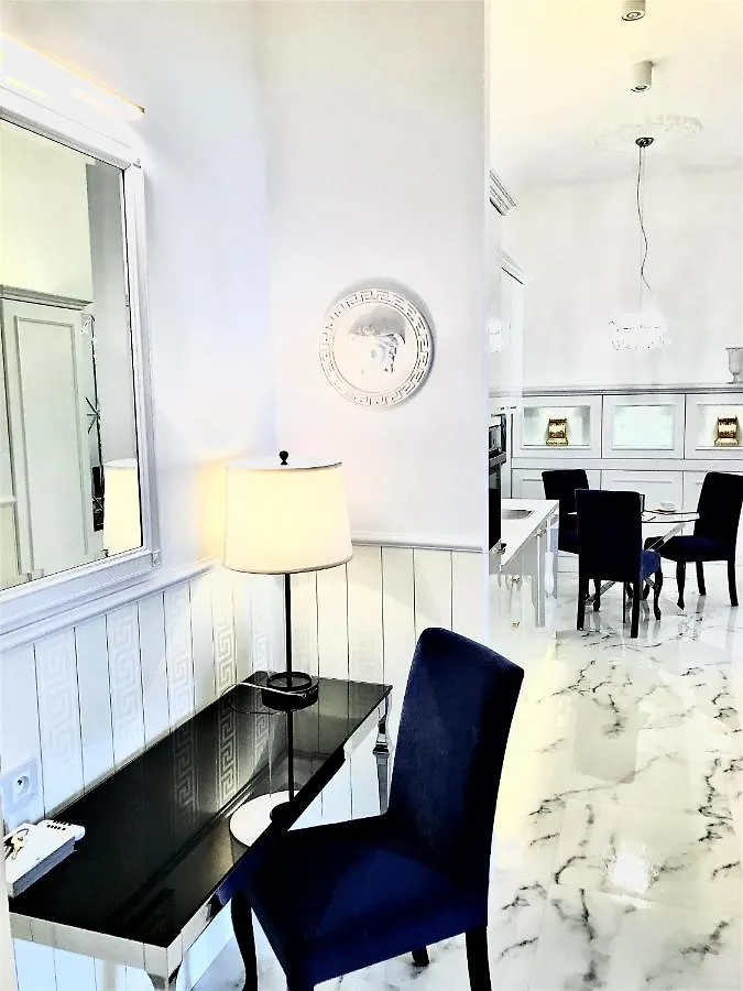 Mondrian Luxury Suites Unesco Old Town Warschau