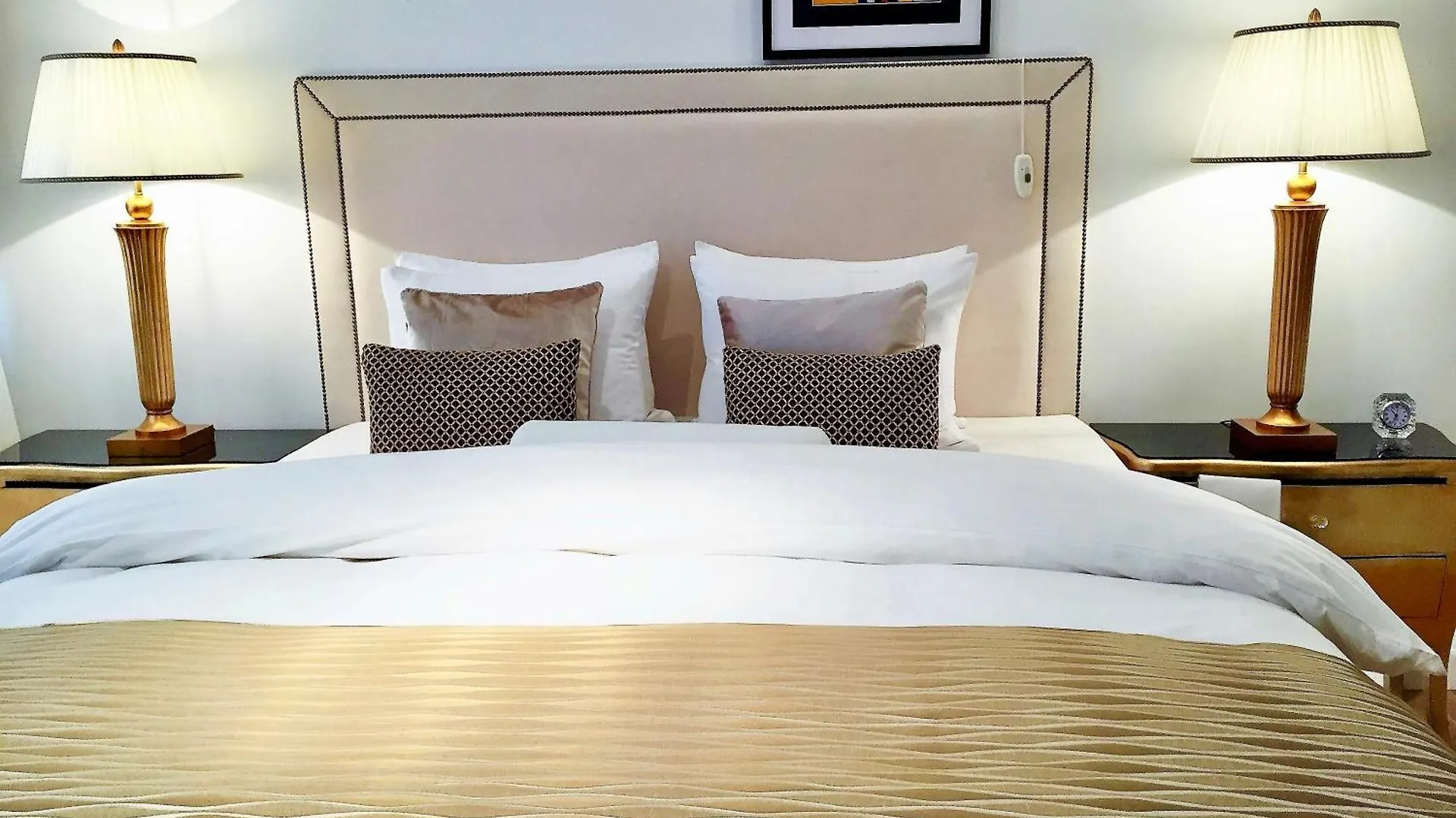 Mondrian Luxury Suites Unesco Old Town Warschau