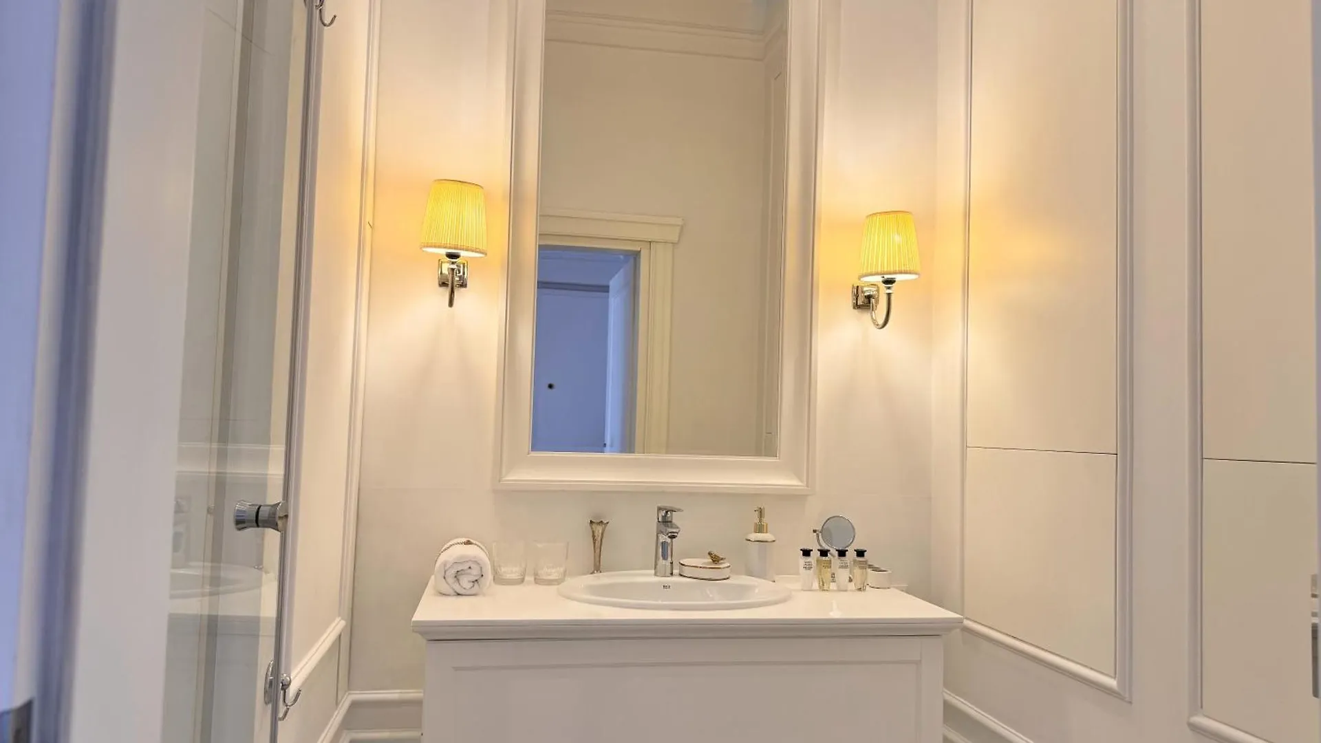 Aparthotel Mondrian Luxury Suites Unesco Old Town Warschau