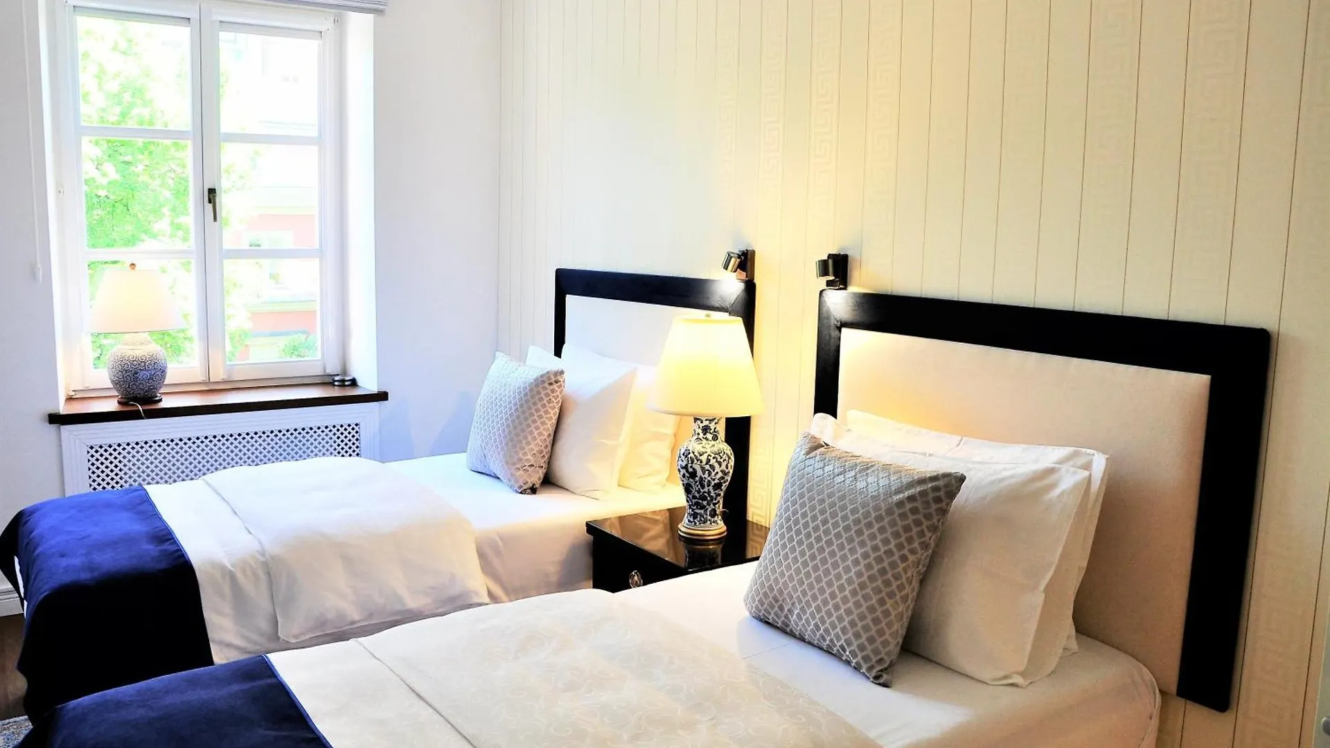 Mondrian Luxury Suites Unesco Old Town Warsaw 0*,