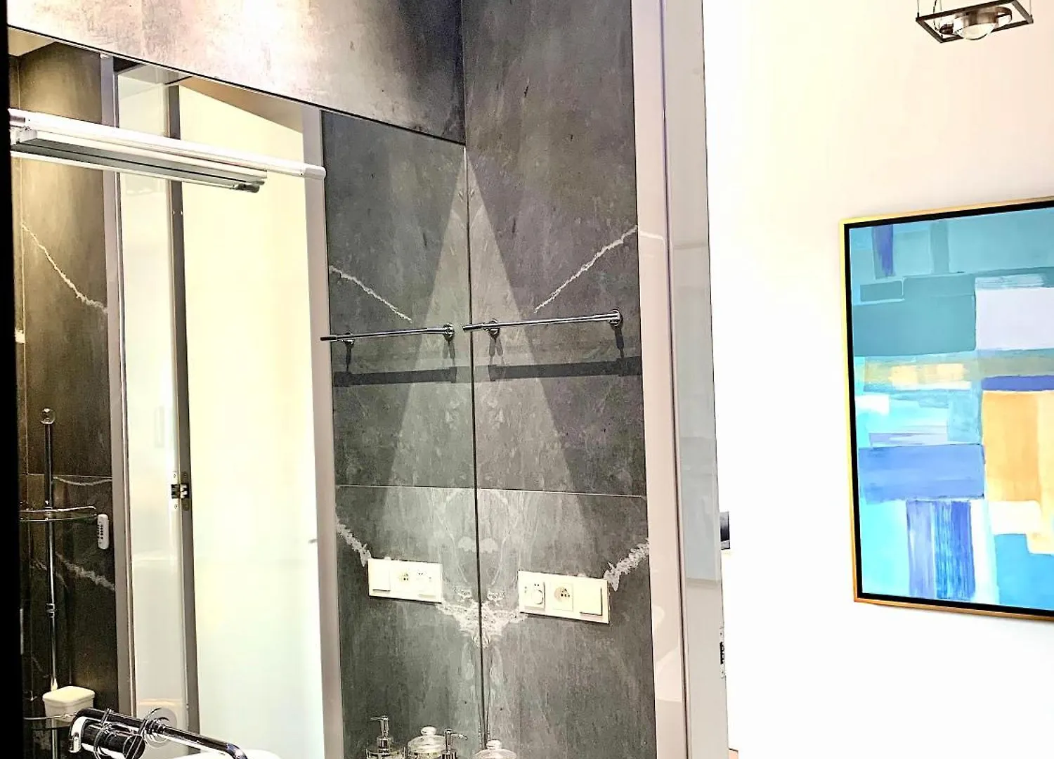 Mondrian Luxury Suites Unesco Old Town Warsaw Aparthotel