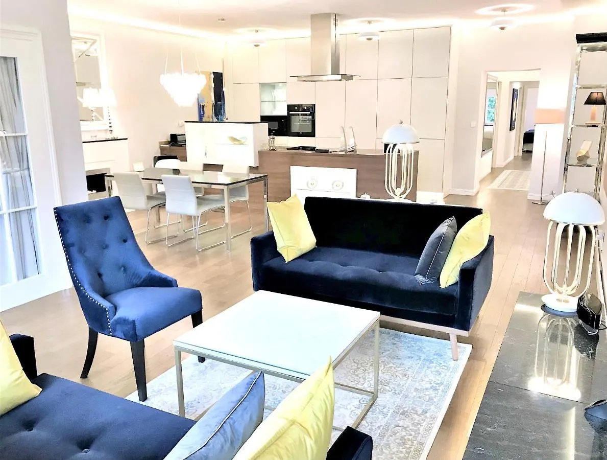 Mondrian Luxury Suites Unesco Old Town Warszawa 0*,  Polska