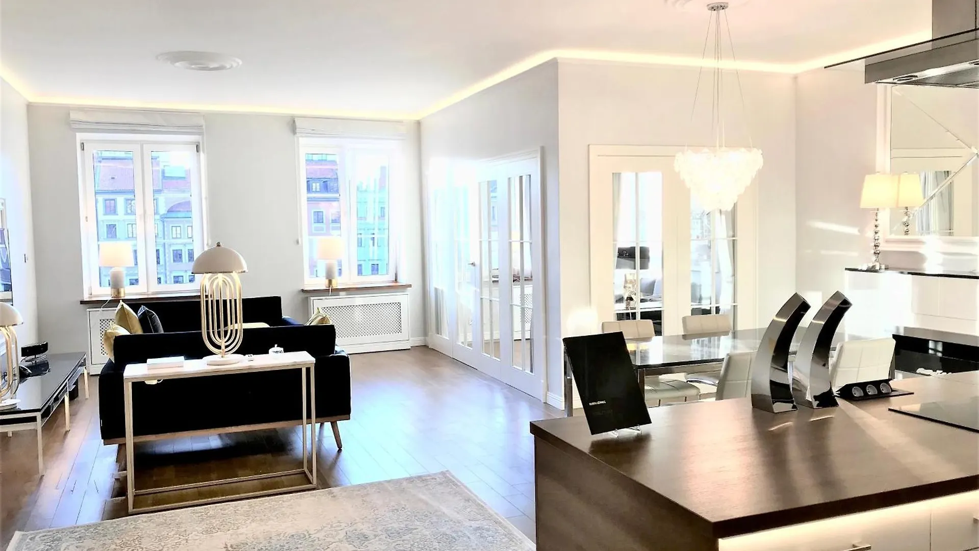 Mondrian Luxury Suites Unesco Old Town Warszawa 0*,  Polska