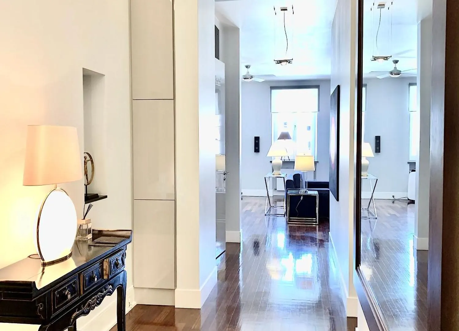 Hotel apartamentowy Mondrian Luxury Suites Unesco Old Town Warszawa