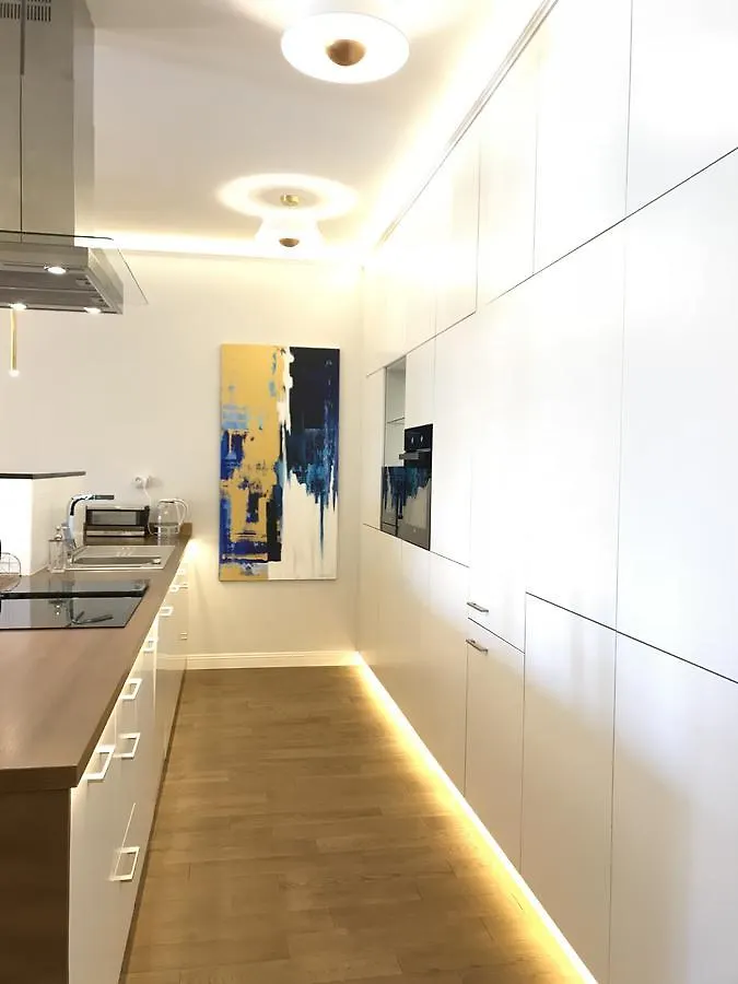 Mondrian Luxury Suites Unesco Old Town Warszawa 0*,  Polska