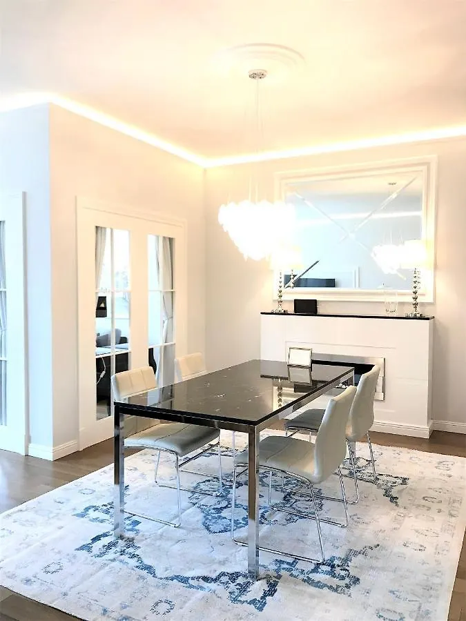 Mondrian Luxury Suites Unesco Old Town Warszawa Hotel apartamentowy