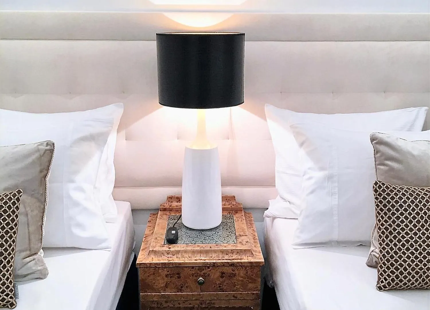 Mondrian Luxury Suites Unesco Old Town Warszawa Polska