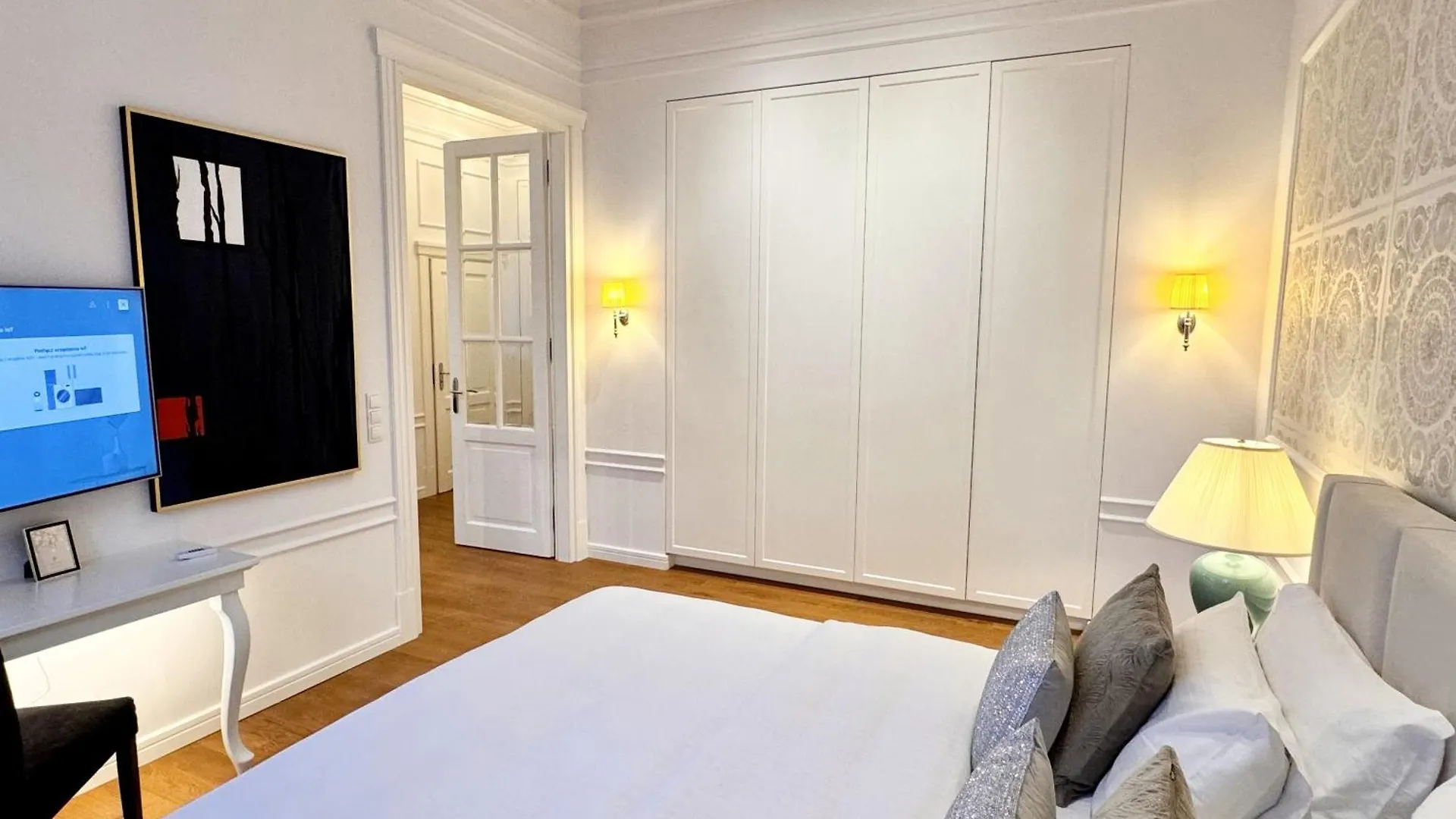 Mondrian Luxury Suites Unesco Old Town Warszawa 0*,  Polska